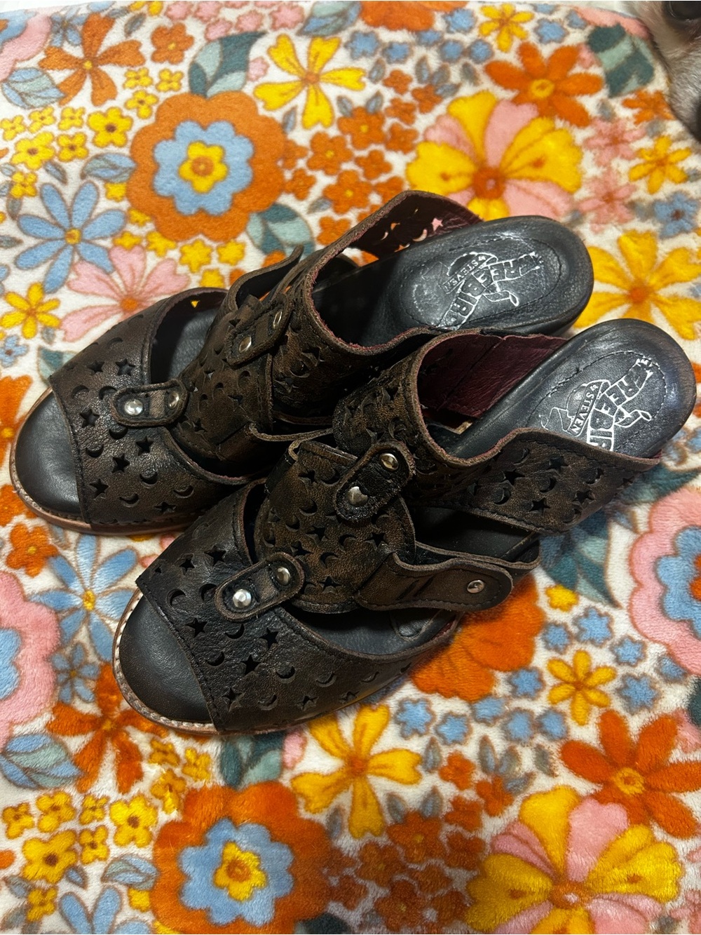 NWOT Women’s FREEBIRD Moonstar sandals shoes sz 7 brown